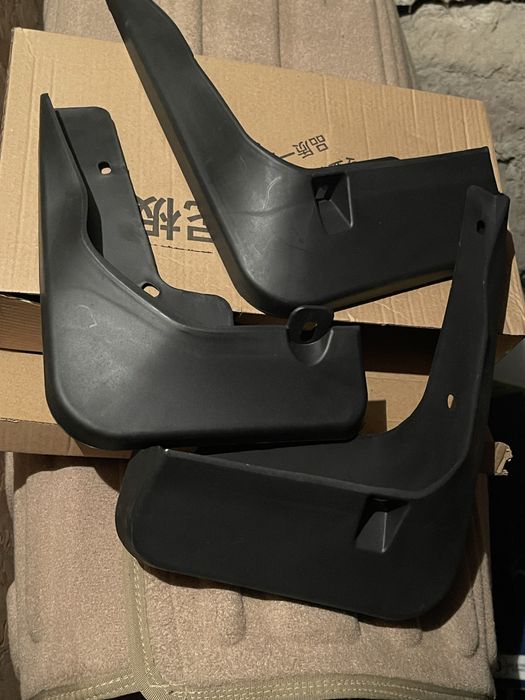 Брызговики Камри 50 европеец