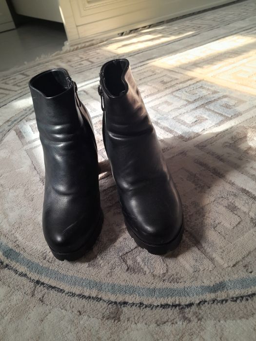 Женские осенние сапоги