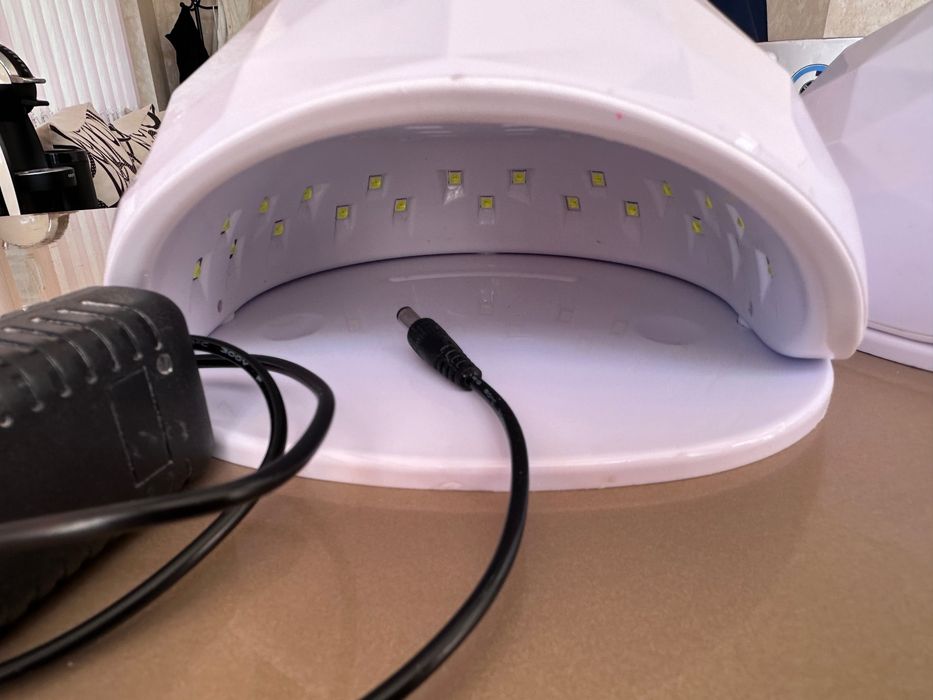 УВ лед лампа за маникюр