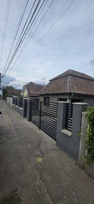 Casa individuala de vânzare zona Sancrai
