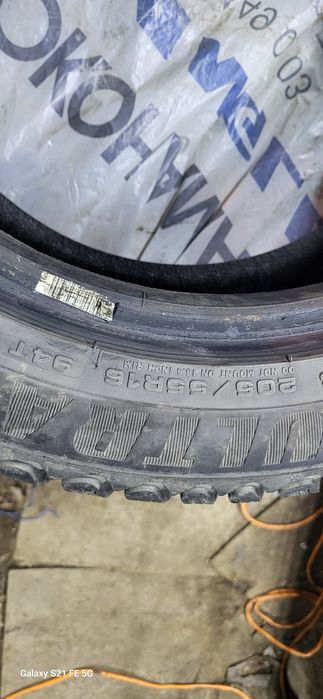 Зимние  шипованные шины