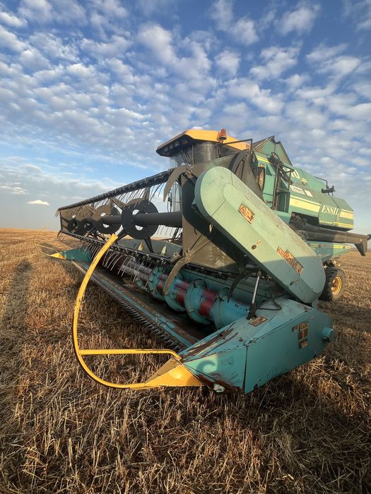 Продам комбайн Есиль 740