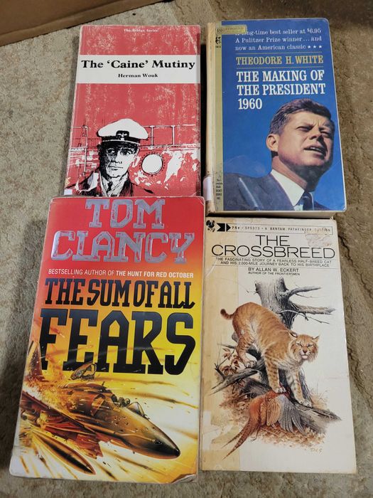 Инглиз тили да китоблар (Америкадан келган) 25 минг сум