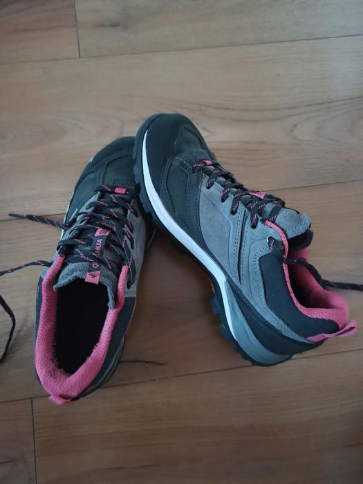 Спортни обувки Quechua