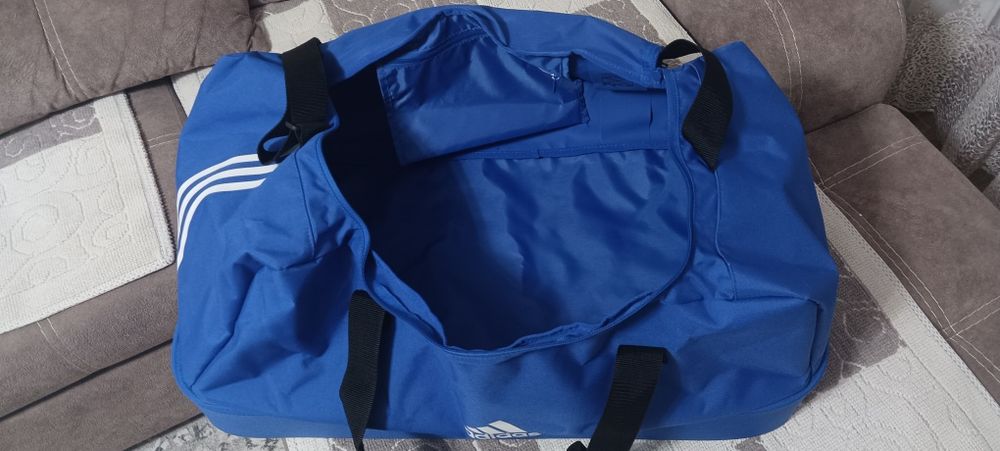 Спортивная сумка adidas