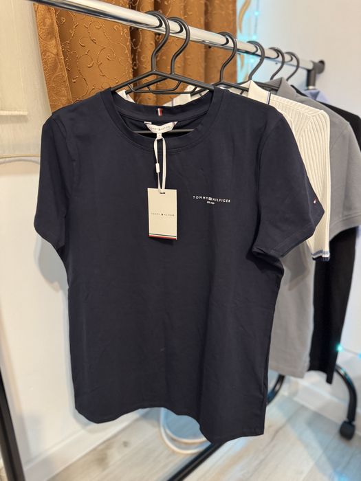 Tricou tommy femei nou S