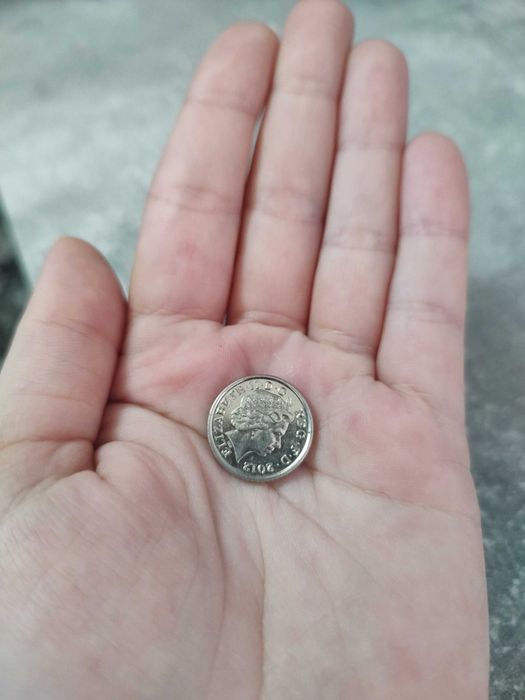 Monedă Five pence 2012