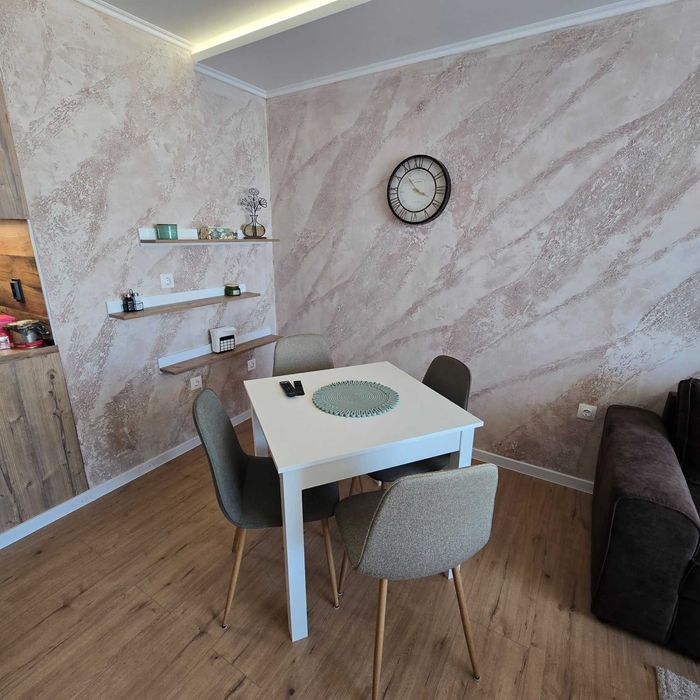 Апартамент за Нощувки в Пловдив, кв. Смирненски с ГАРАЖ