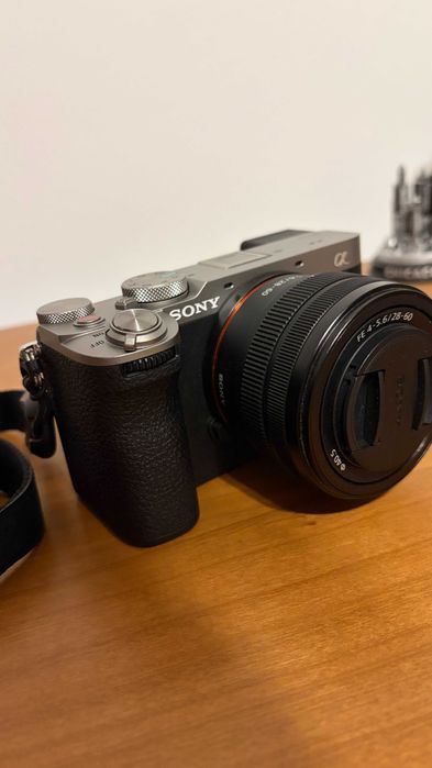 Sony Alpha A7C II  + Obiectiv 28-60mm, Argintiu, Nou Garantie Apr 2027