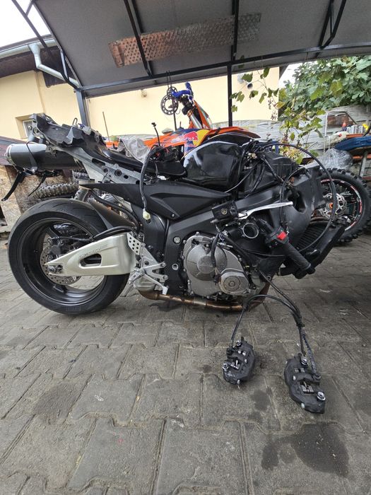 Dezmembrez Honda 600RR