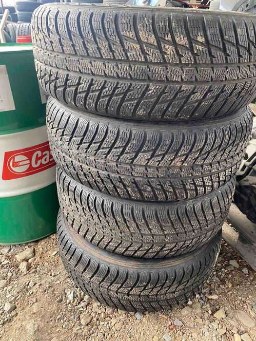 Зимни гуми NOKIAN 255/65 R17