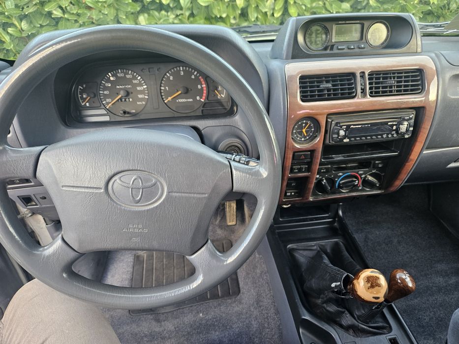 De vânzare TOYOTA LAND CRUISER J9, 1997 autoutilitara N1.