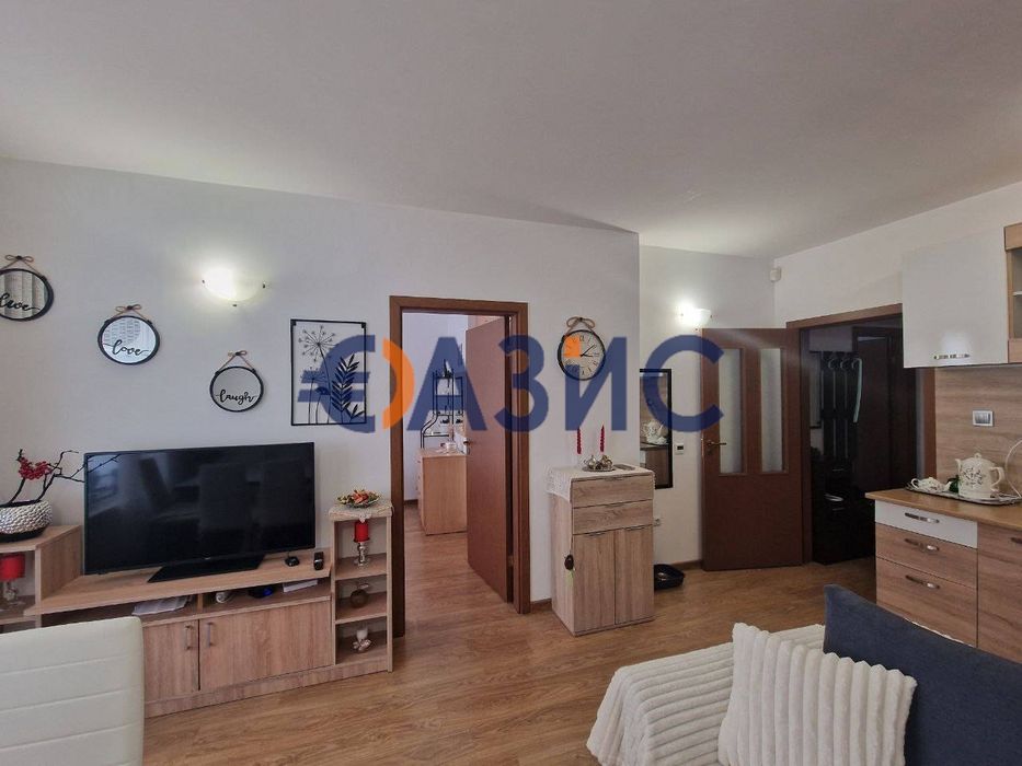 Продава се Тристаен апартамент в к.к. Слънчев бряг - 61 кв.м за 902 €/кв.м - Снимка #3