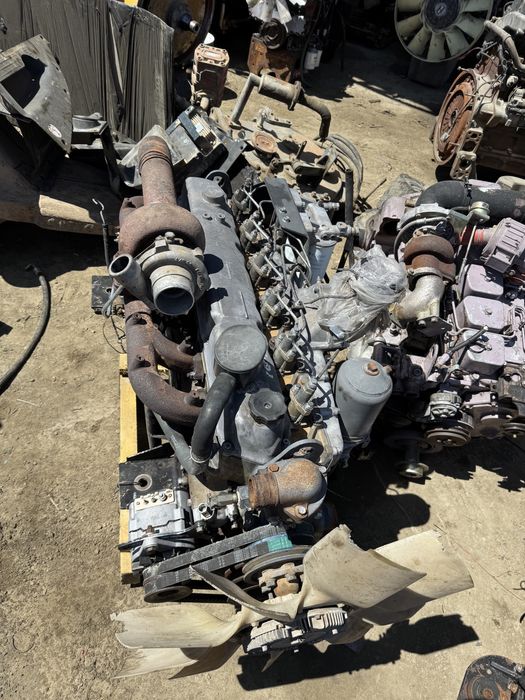 Hyundai 6D16  двигатели сотилади.