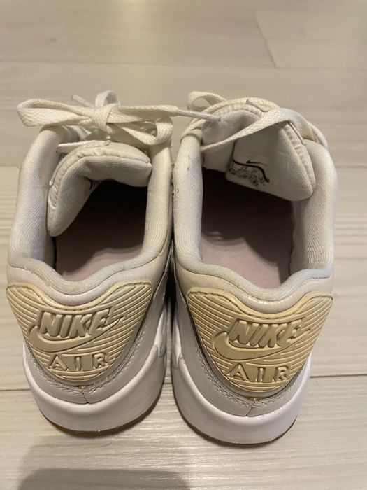 Vand Nike air max , marimea 36, 80 de lei
