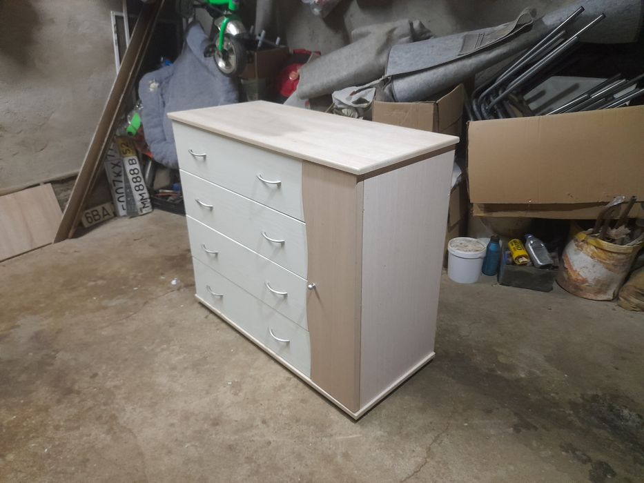 Продаётся  комоды