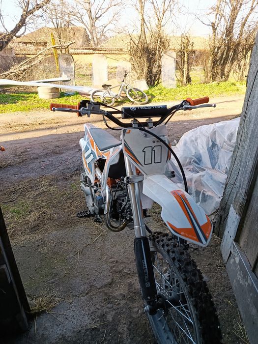 Продавам мотор telstar 125
