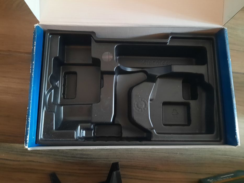 Vând nivela laser GCL 2-15