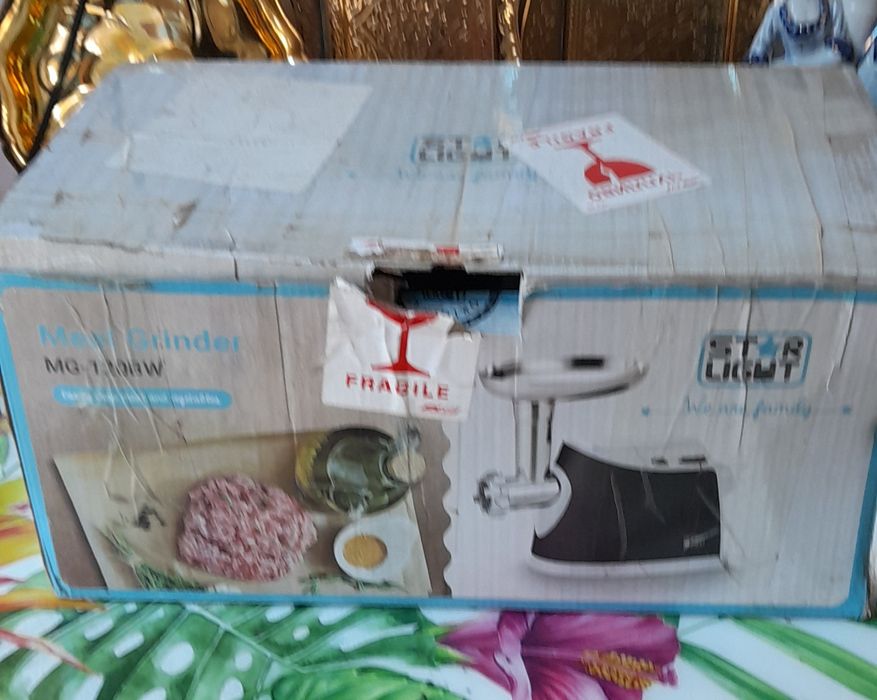 Ел. машинка за месо