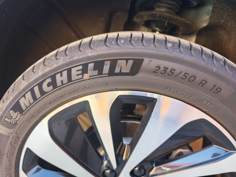 Anvelope de vara Michelin e-Primacy 235/50 R19