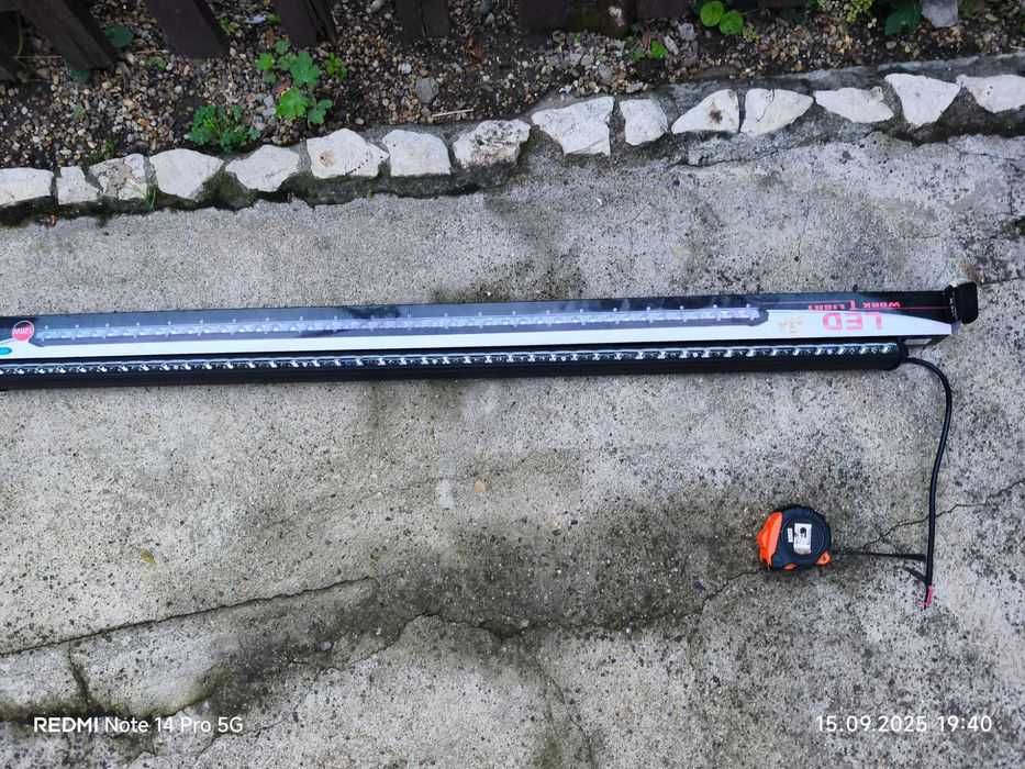 Proiector Led 110 cm