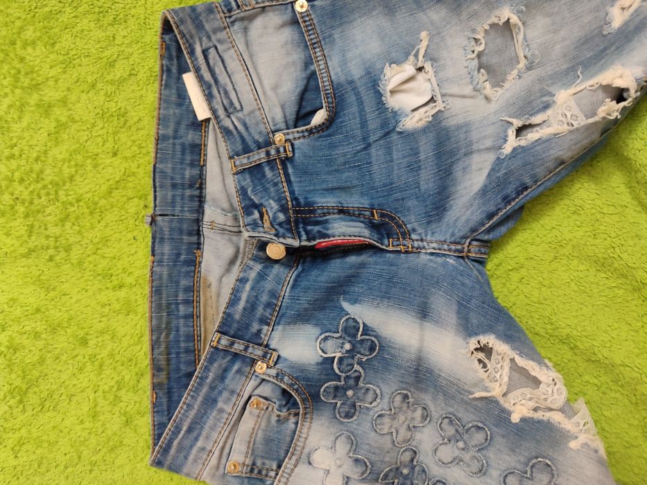 Джинсы,размеры 27-28