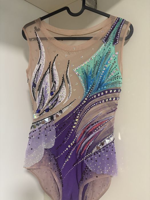 Наем трико художествена гимнастика Пловдив