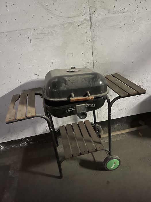 Барбекюшница, мангальница