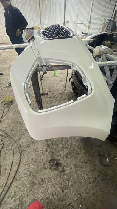 Передний бампер