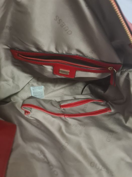 Дамска чанта Guess