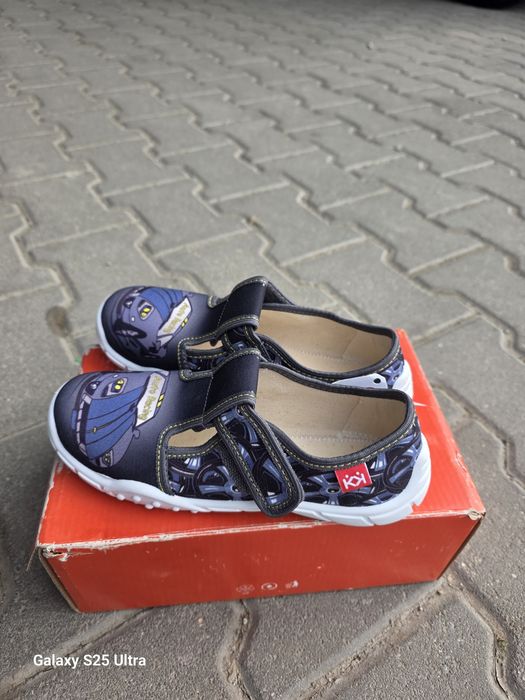 Домашни пантофи колев и колев