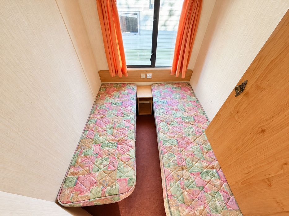 Casa mobila Casa pe roti Casa de vacanta Container Tiny house / living / 3 dormitoare / bucatarie / 2 bai / 34 mp
