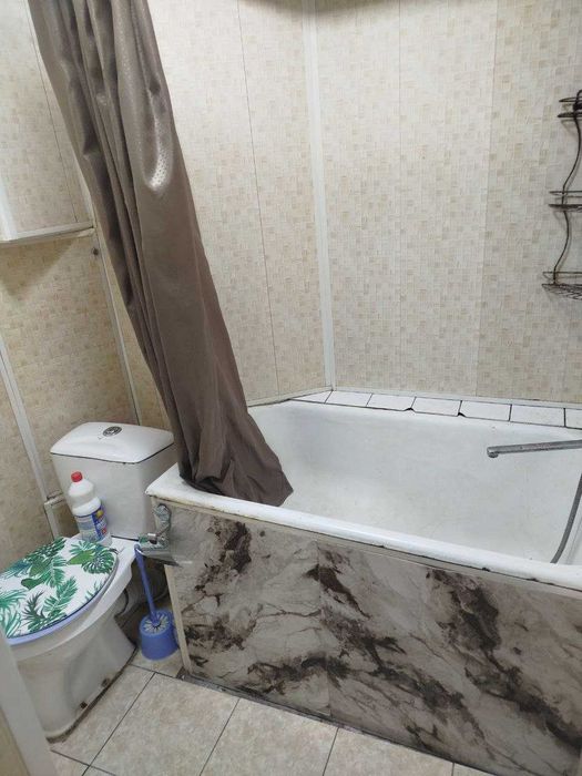 1*2х. комнат. 1 этаж. Кирпичный Дом. Общежитие 28м2. Ор-р. Урикзор.