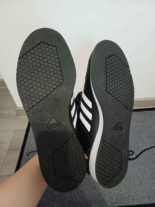 Adidas Power Perfect III fara cutie