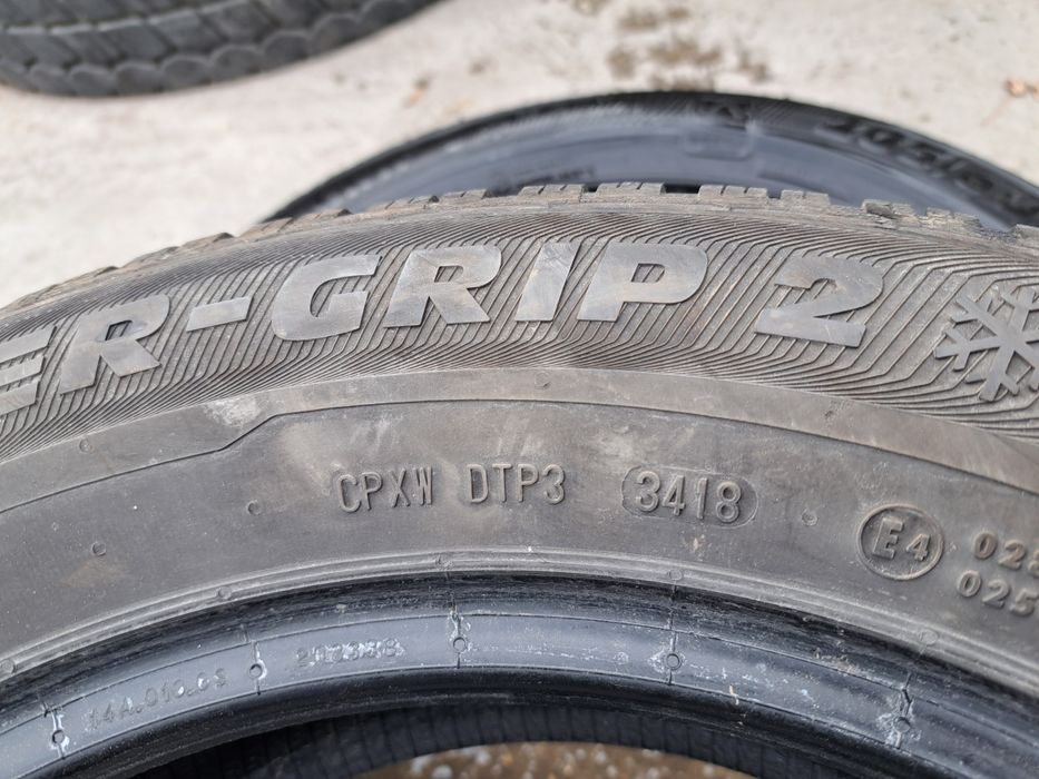 Anvelope de iarna 205-60r16 Semperit