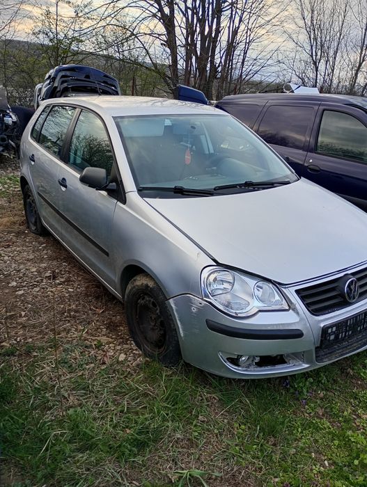 Capota faruri, bara polo