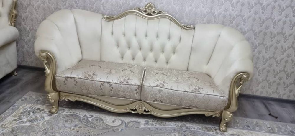 мебель для гостиной хорошее состояние, как новый.