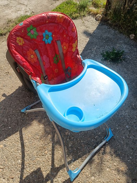 Tricicleta și scaun masa