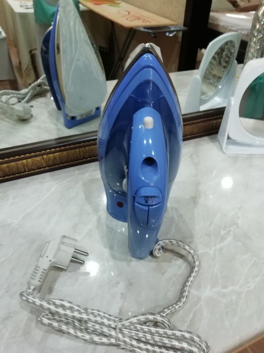 Продам новый утюг