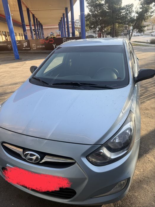 Hyundai Accent 2012 yill ishlab chiqarilgan