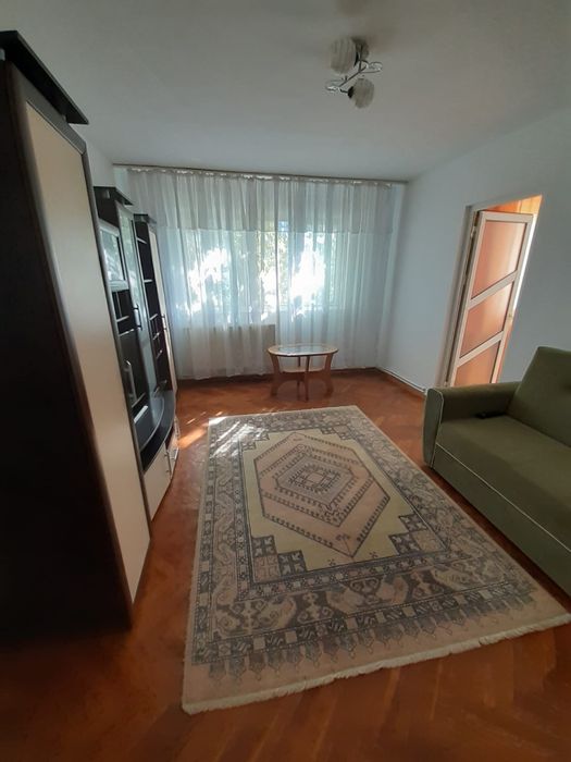 Inchiriez apartament 2 camere