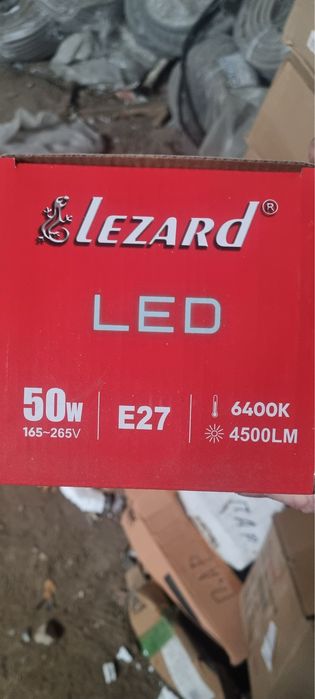 Продам светодиодные лампочки цоколь Е27