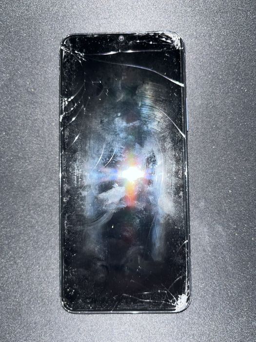 Телефон Vivo y31