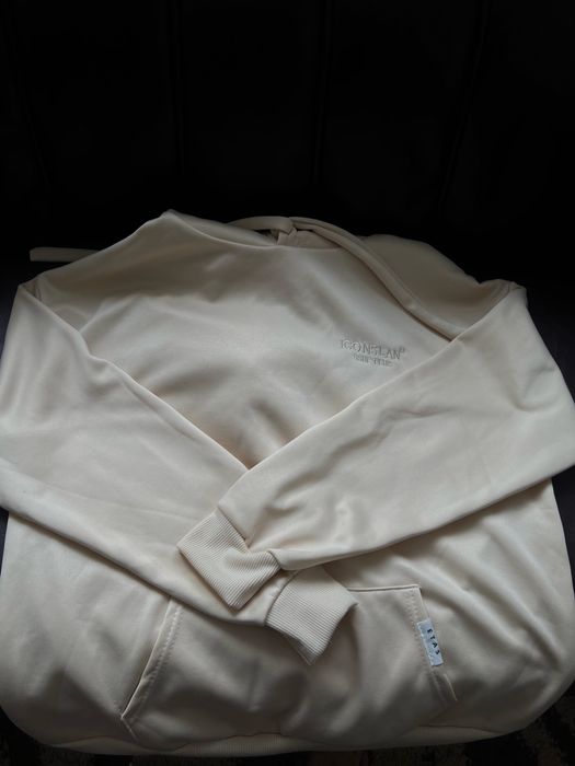 Худи бежевый ,не оверсайз