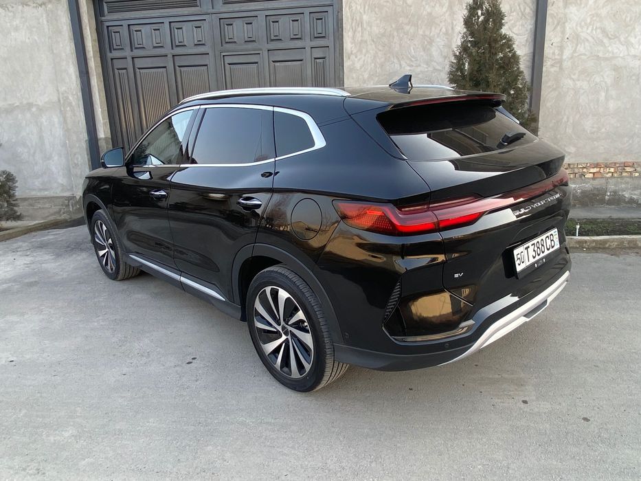 BYD Champion EV 605 km