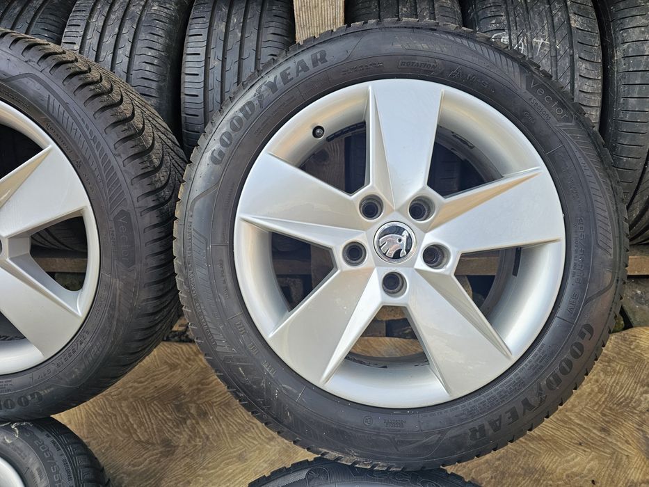 Jante aliaj 16" Skoda Octavia 2/3/4 Volkswagen cu anvelope 205/55/16