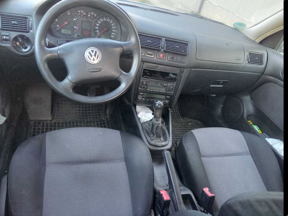 VOLKSWAGEN Golf 2002 — imagine 5