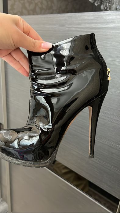 Продам ботильоны бренда Sebastian