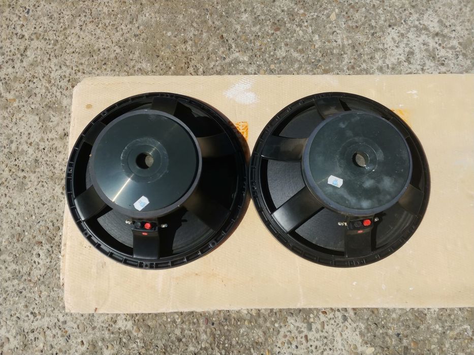 RCF difuzoare de 15''  din boxele Event 4000