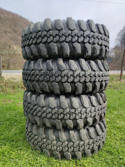 Roti offroad jante 6x139.7 R15 ET negativ anvelope CST 33 11.5 R15